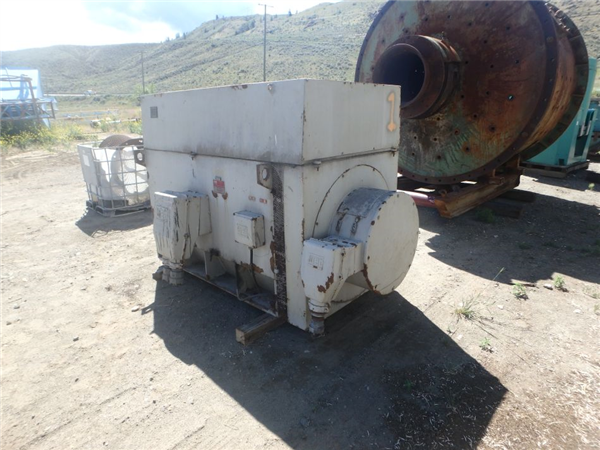 Canadian Allis Chalmers 9' X 7' (2.7m X 2m) Ball Mill, 400 Hp)